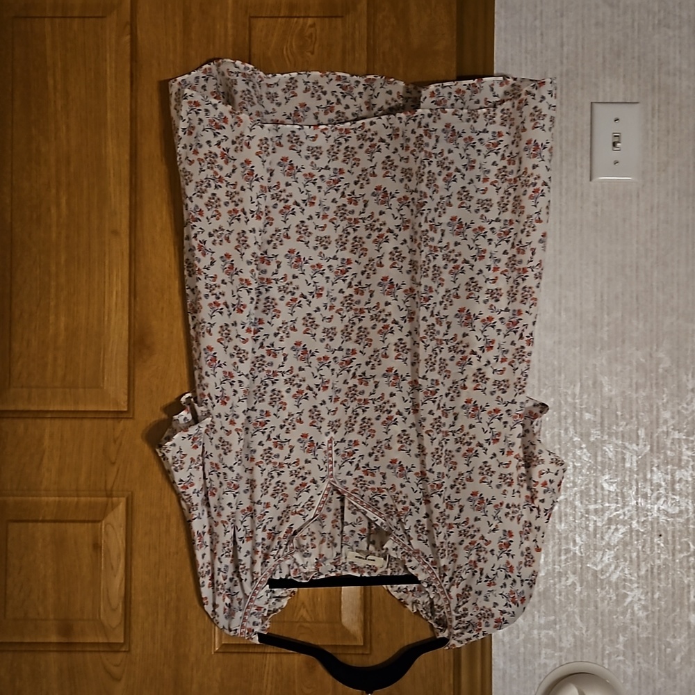 Plus size blouse